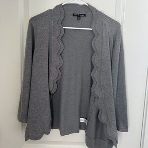 Cable & Gauge Scalloped Edge Gray fly away Cardigan Large